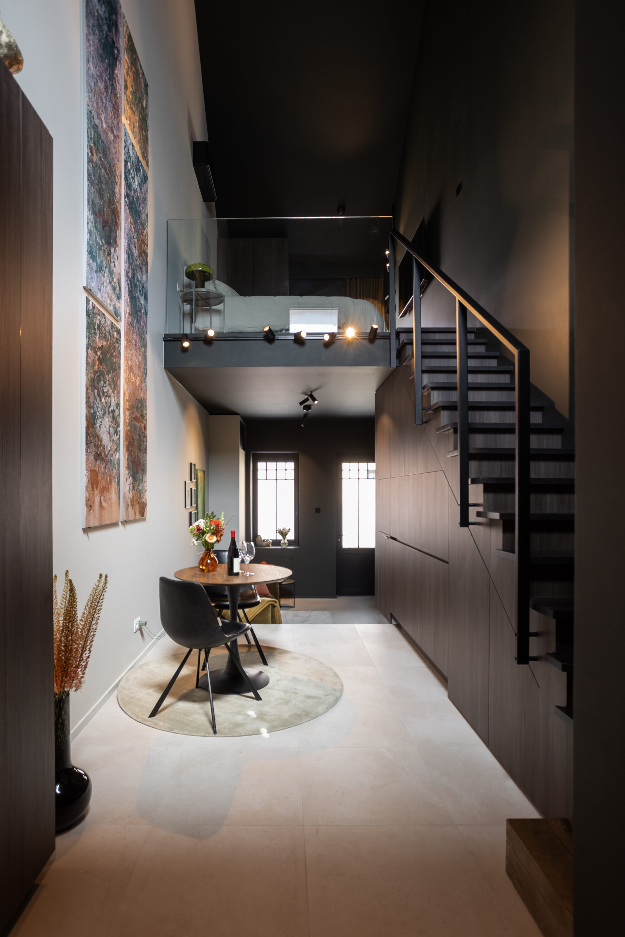 suite-escape-9408